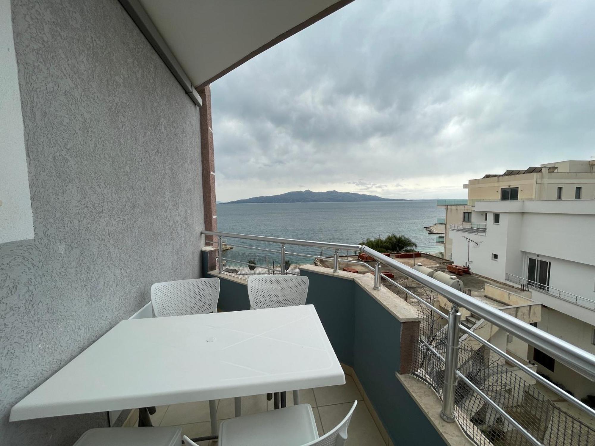 Susy Sea View Apartment Sarandë Eksteriør bilde